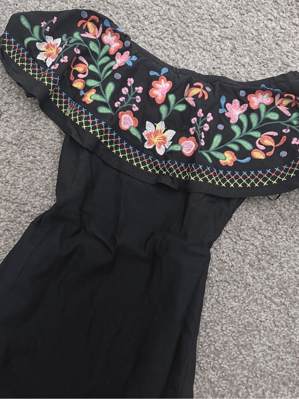 Black Off-Shoulder Embroidered Ruffle Dress - Picture 3 of 4